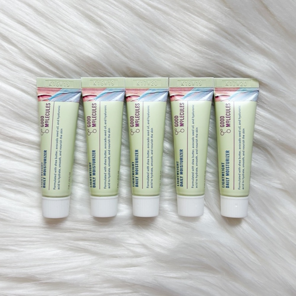 Good Molecules Lightweight Daily Moisturizer Mini Bundle